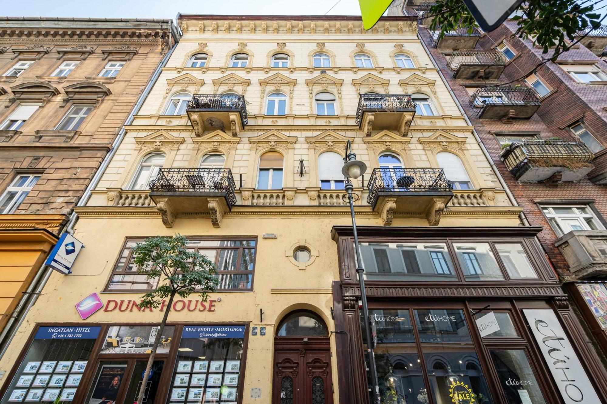 Kiraly 33 - Hidden Gem - Best Location By Bqa — Photos 2